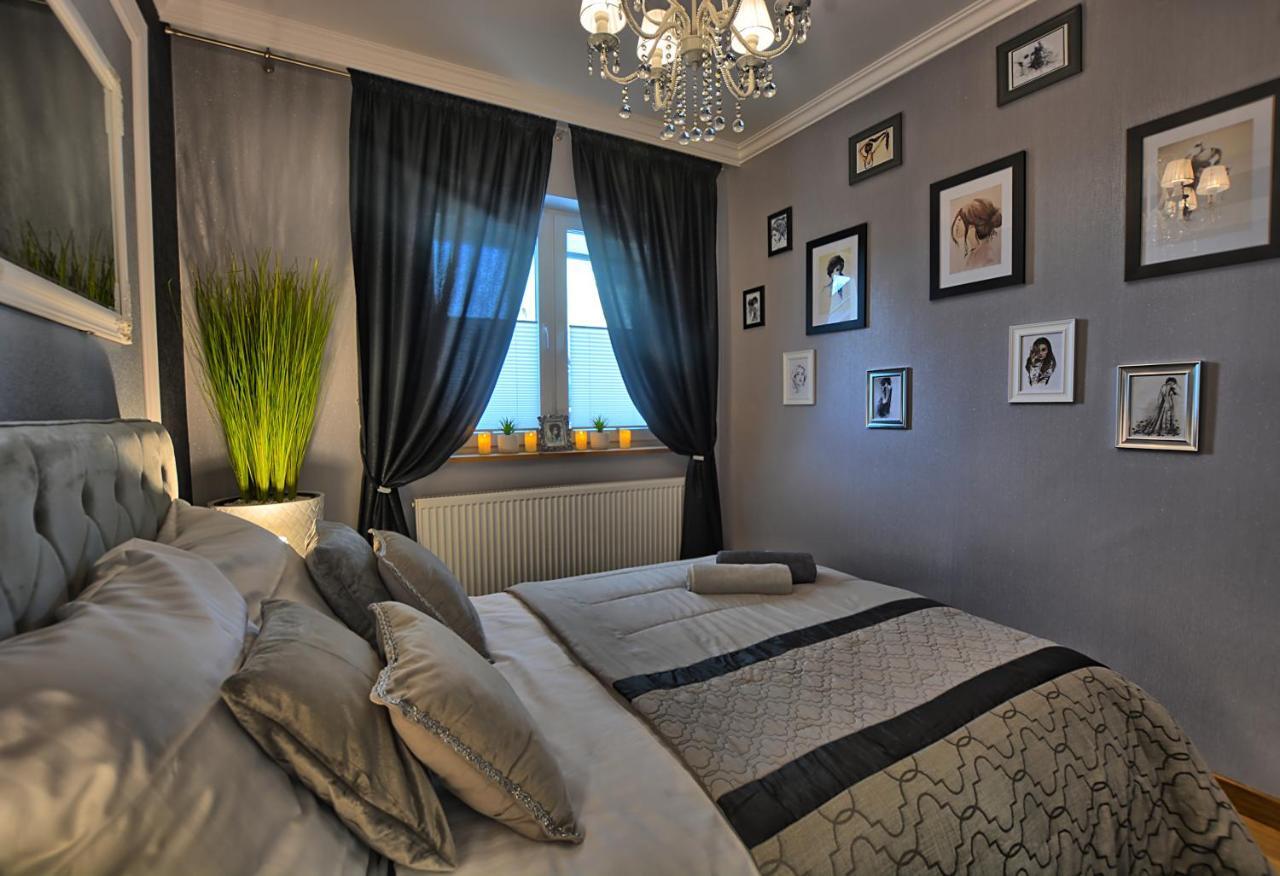 Apartament Diamentowy レスコ エクステリア 写真